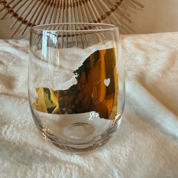 New York State Stemless Wine Glass Color Gold - Picture 4 of 6
